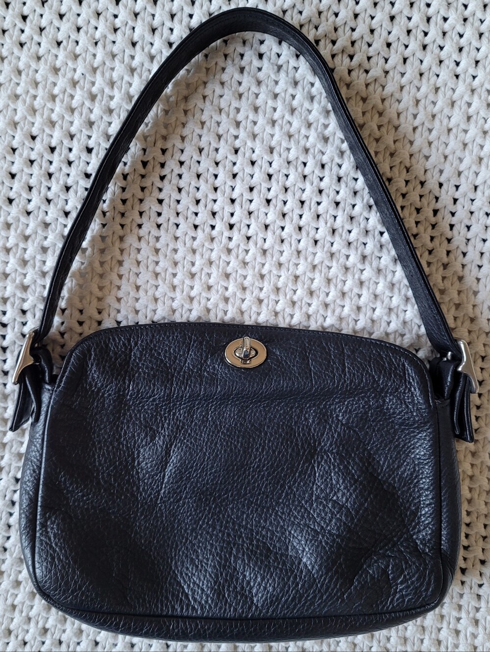 Libaire Vintage Limited Edition 2006 Black Pebbled Leather Shoulder Bag